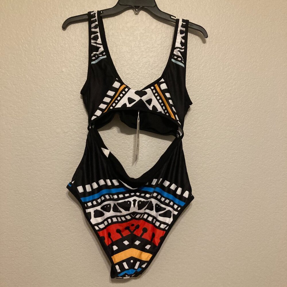 Ekouaer cutout one piece size XXL - Picture 2 of 3